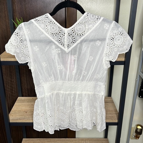 Free People NWT Truly Yours Eyelet Lace Top XS - Picture 4 of 7